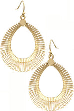 Linear Bars Teardrop Pattern Casting Earring