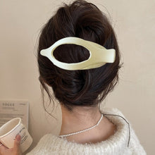 Oval Lay Down Flat Hair Clips