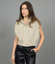 Wia Hooded Vest